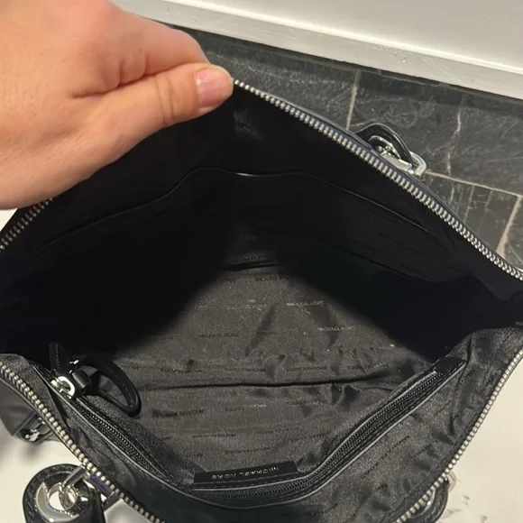 Michael Kors Sadie Satchel - Picture 5 of 5